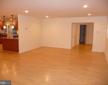 3517 Forest Drive - Photo Thumbnail 2