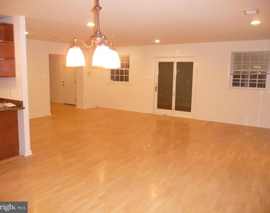 3517 Forest Drive - Photo Thumbnail 5