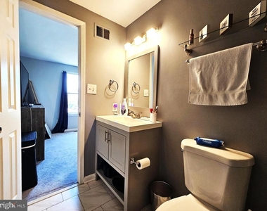 6902 Villa Del Rey Court - Photo Thumbnail 21