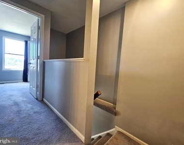 6902 Villa Del Rey Court - Photo Thumbnail 14