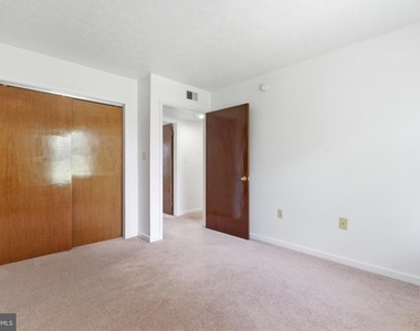 820 Locust Street - Photo Thumbnail 14