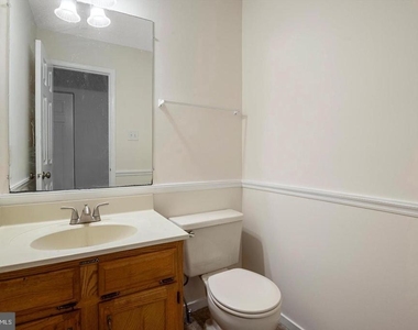 206 Emily Lane - Photo Thumbnail 6
