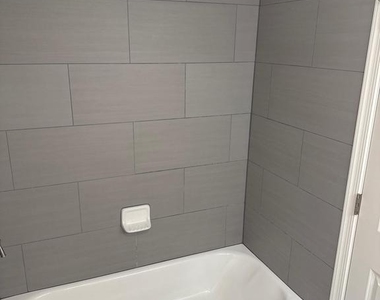 380 Broadview Avenue - Photo Thumbnail 8