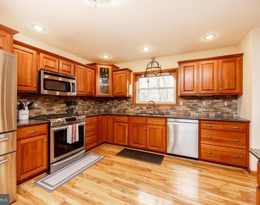 1212 Acacia - Photo Thumbnail 25