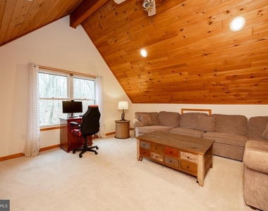 1212 Acacia - Photo Thumbnail 15