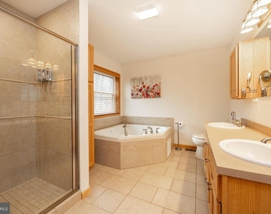 1212 Acacia - Photo Thumbnail 40