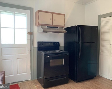 234 E Mauch Chunk Street - Photo Thumbnail 6