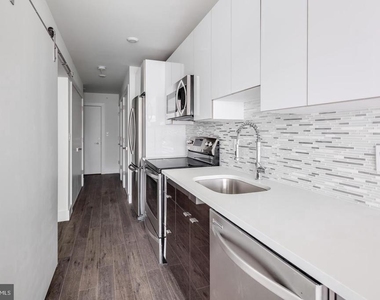 1155 S 15th Street - Photo Thumbnail 3