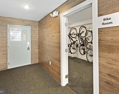 1155 S 15th Street - Photo Thumbnail 11