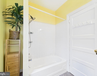 4635 Spruce Street - Photo Thumbnail 2