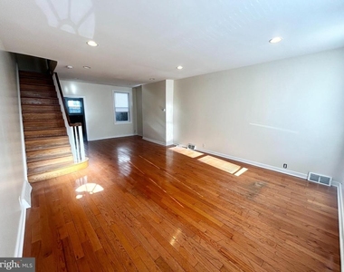 2105 W Seybert Street - Photo Thumbnail 1