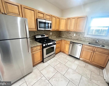 2105 W Seybert Street - Photo Thumbnail 5