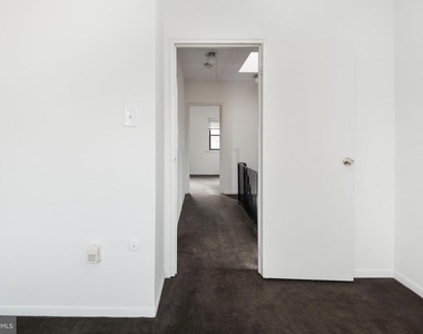 2031 South Street - Photo Thumbnail 17