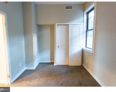 413 S 11th Street - Photo Thumbnail 12