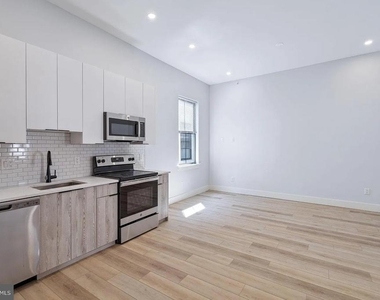 3439-1 Lancaster Avenue - Photo Thumbnail 2