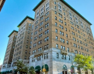 3900 Chestnut Street - Photo Thumbnail 7