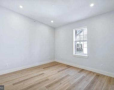 3439-1 Lancaster Avenue - Photo Thumbnail 10