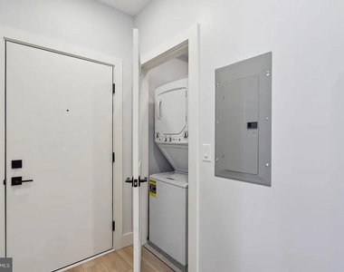 3439-1 Lancaster Avenue - Photo Thumbnail 28