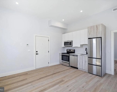 3439-1 Lancaster Avenue - Photo Thumbnail 14