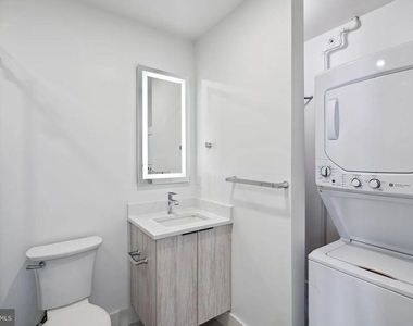 3439-1 Lancaster Avenue - Photo Thumbnail 15