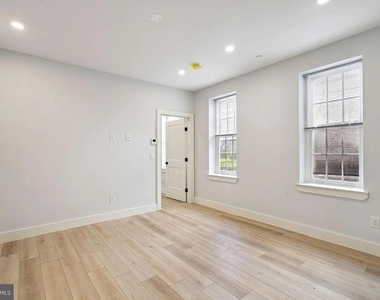 3439-1 Lancaster Avenue - Photo Thumbnail 27