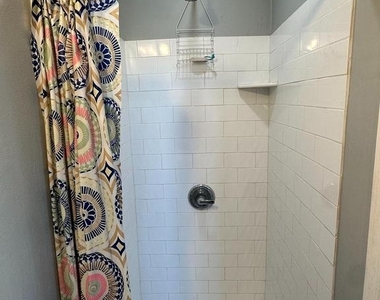 6500 Haverford Avenue - Photo Thumbnail 8