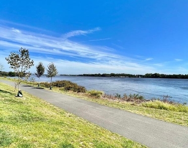 3103 Beachview Lane - Photo Thumbnail 58