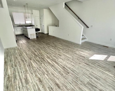 3103 Beachview Lane - Photo Thumbnail 22