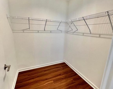 3103 Beachview Lane - Photo Thumbnail 31