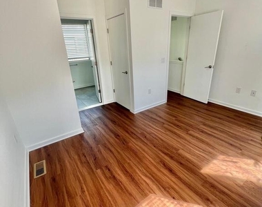 3103 Beachview Lane - Photo Thumbnail 40