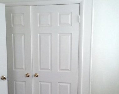 606 N 64th - Photo Thumbnail 4