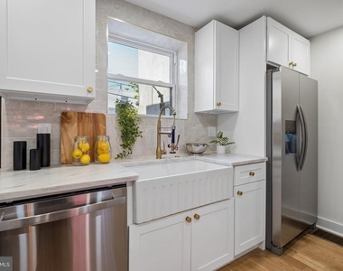 924 Cantrell Street - Photo Thumbnail 7
