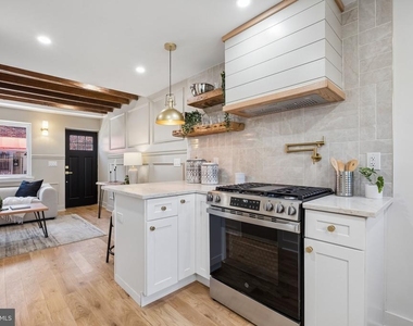 924 Cantrell Street - Photo Thumbnail 8