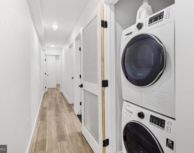 1153 N Front Street - Photo Thumbnail 14