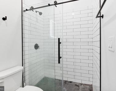 1153 N Front Street - Photo Thumbnail 5