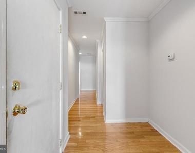 2024 Ridge Avenue - Photo Thumbnail 5