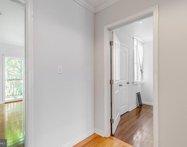 2024 Ridge Avenue - Photo Thumbnail 10