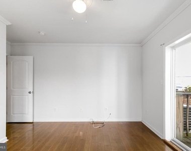 2024 Ridge Avenue - Photo Thumbnail 12