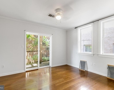 2024 Ridge Avenue - Photo Thumbnail 11
