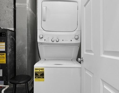 1729 W Master Street - Photo Thumbnail 10