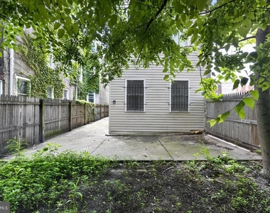 1729 W Master Street - Photo Thumbnail 11