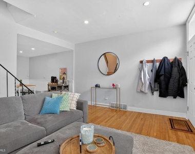 874 N 4th Street - Photo Thumbnail 4