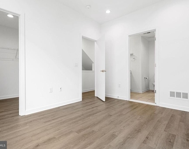 3121 Beach View Lane - Photo Thumbnail 18