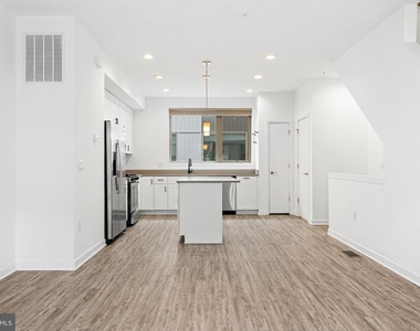 3121 Beach View Lane - Photo Thumbnail 6