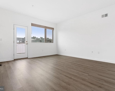 3121 Beach View Lane - Photo Thumbnail 16
