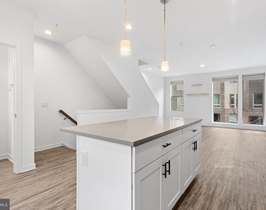 3121 Beach View Lane - Photo Thumbnail 5