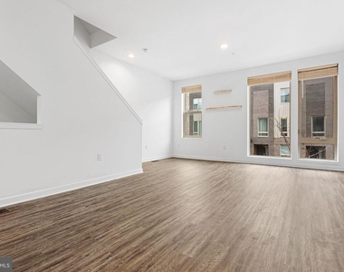 3121 Beach View Lane - Photo Thumbnail 10