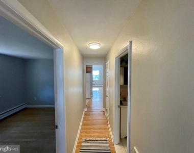 239 S 3rd Street - Photo Thumbnail 7
