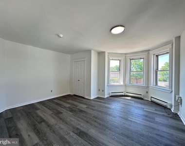 1117 W Main Street - Photo Thumbnail 2