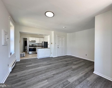 1117 W Main Street - Photo Thumbnail 5